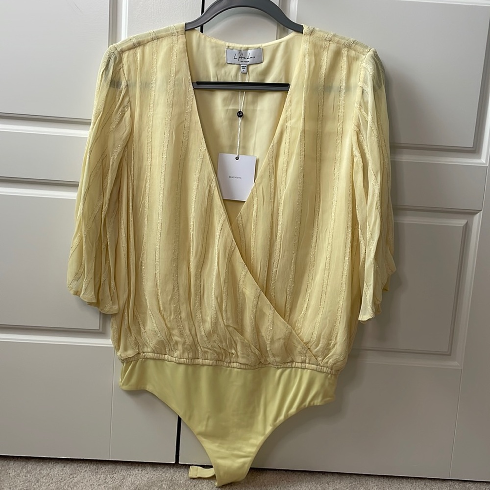 Yellow flowy blouse bodysuit NWT gold sparkle thread stripes large